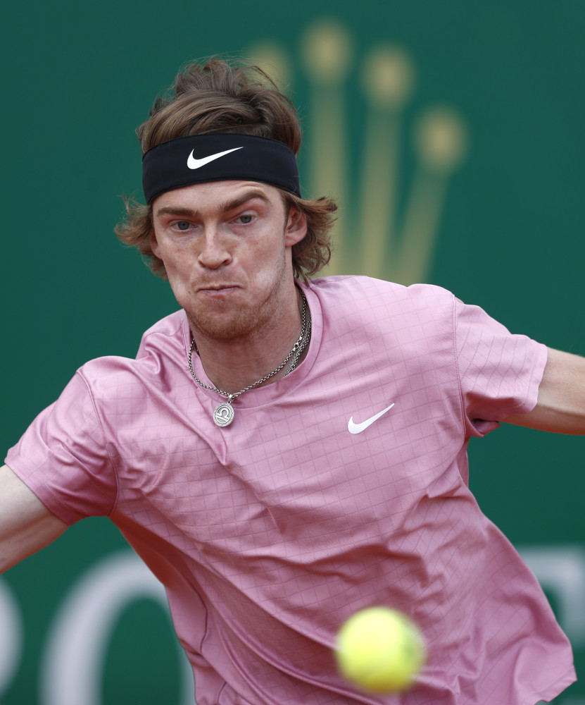 挥着枢纽作 挥着枢纽作