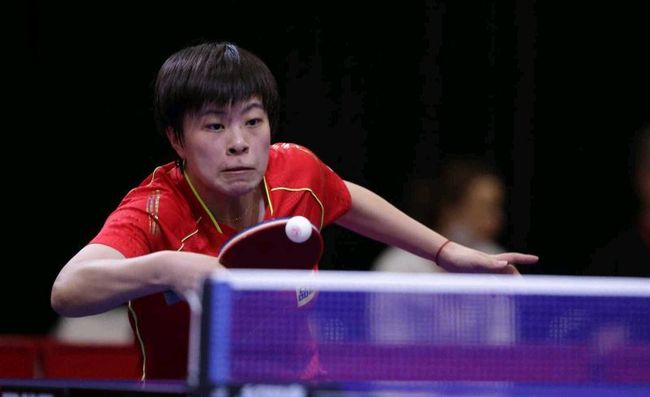 两翼快下展 两翼快下展